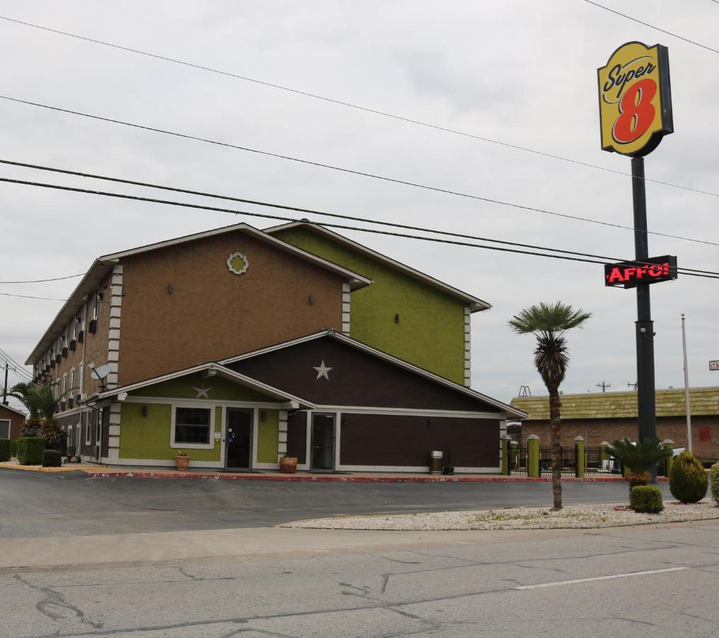 Готель Super 8 By Wyndham San Antonio/I-35 North Екстер'єр фото